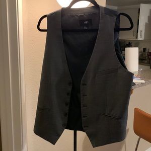 H&M vest 42r